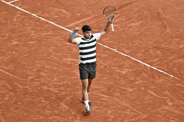 2025 Roland-Garros - Men s Single Final PARIS, FRANCE - JUNE 8: Jannik Sinner (not seen) of Italy competes against Carlos Alcaraz of Spain during the Men s Single Final match on the day 15 of French Open tennis tournament on Court Philippe-Chatrier at the Roland-Garros Complex in Paris, France on June 8, 2025. Burak Akbulut Anadolu Paris France. Editorial use only. Please get in touch for any other usage.  Copyright: x2025xAnadoluxBurakxAkbulutx