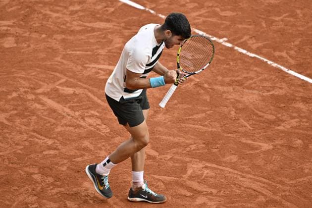 2025 Roland-Garros - Men s Single Final PARIS, FRANCE - JUNE 8: Jannik Sinner (not seen) of Italy competes against Carlos Alcaraz of Spain during the Men s Single Final match on the day 15 of French Open tennis tournament on Court Philippe-Chatrier at the Roland-Garros Complex in Paris, France on June 8, 2025. Burak Akbulut Anadolu Paris France. Editorial use only. Please get in touch for any other usage.  Copyright: x2025xAnadoluxBurakxAkbulutx