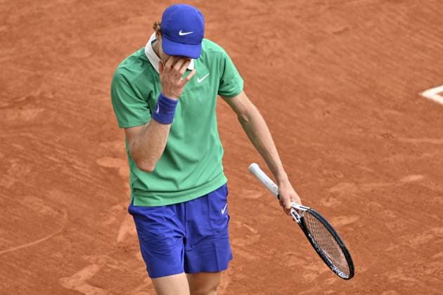 2025 Roland-Garros - Men s Single Final PARIS, FRANCE - JUNE 8: Jannik Sinner of Italy reacts as he competes against Carlos Alcaraz (not seen) of Spain during the Men s Single Final match on the day 15 of French Open tennis tournament on Court Philippe-Chatrier at the Roland-Garros Complex in Paris, France on June 8, 2025. Burak Akbulut Anadolu Paris France. Editorial use only. Please get in touch for any other usage.  Copyright: x2025xAnadoluxBurakxAkbulutx