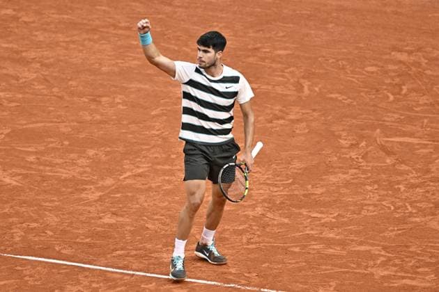 2025 Roland-Garros - Men s Single Final PARIS, FRANCE - JUNE 8: Carlos Alcaraz of Spain gestures as he competes against Jannik Sinner (not seen) of Italy during the Men s Single Final match on the day 15 of French Open tennis tournament on Court Philippe-Chatrier at the Roland-Garros Complex in Paris, France on June 8, 2025. Burak Akbulut Anadolu Paris France. Editorial use only. Please get in touch for any other usage.  Copyright: x2025xAnadoluxBurakxAkbulutx