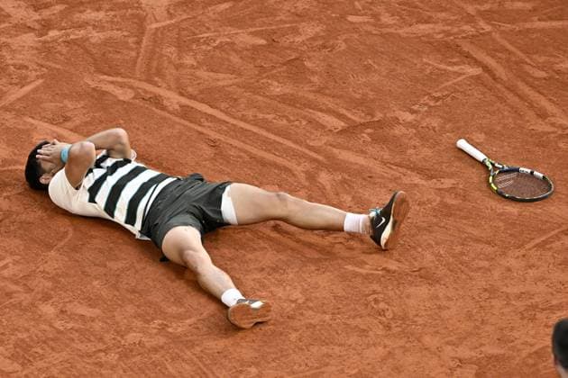 2025 Roland-Garros - Men s Single Final PARIS, FRANCE - JUNE 08: Carlos Alcaraz of Spain celebrates after winning his men s singles final match against Italy s Jannik Sinner (not seen) on day 15 of the French Open tennis tournament on Court Philippe-Chatrier at the Roland-Garros Complex in Paris on June 8, 2025. Burak Akbulut Anadolu Paris France. Editorial use only. Please get in touch for any other usage.  Copyright: x2025xAnadoluxBurakxAkbulutx