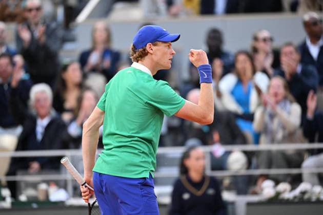 2025 Roland-Garros - Men s Single Final PARIS, FRANCE - JUNE 8: Jannik Sinner of Italy reacts as he competes against Carlos Alcaraz (not seen) of Spain during the Men s Single Final match on the day 15 of French Open tennis tournament on Court Philippe-Chatrier at the Roland-Garros Complex in Paris, France on June 8, 2025. Mustafa Yalcin Anadolu Paris France. Editorial use only. Please get in touch for any other usage.  Copyright: x2025xAnadoluxMustafaxYalcinx