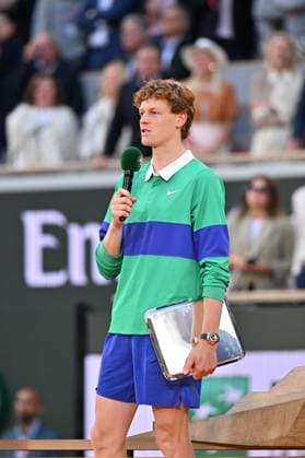 Carlos Alcaraz wins Men’s Singles title at Roland Garros PARIS, FRANCE - JUNE 8: Carlos Alcaraz of Spain celebrates after winning the Men s Single Final match against Jannik Sinner of Italy on the day 15 of French Open tennis tournament on Court Philippe-Chatrier at the Roland-Garros Complex in Paris, France on June 8, 2025. Mustafa Yalcin Anadolu Paris France. Editorial use only. Please get in touch for any other usage.  Copyright: x2025xAnadoluxMustafaxYalcinx