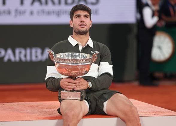 Carlos Alcaraz ESP with the trophy, Trophy ceremony, Presentation Tennis French Open 2025 Roland Garros Paris France 8 June 2025 Copyright: xJuergenxHasenkopfx