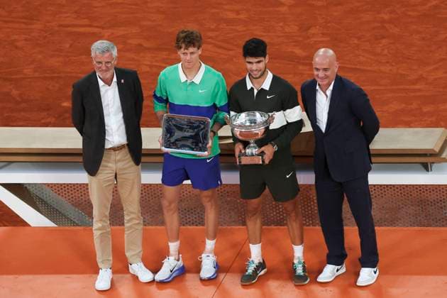 TENNIS : Roland Garros 2025 - Internationaux de France - 08 06 2025 Jannik Sinner (ITA) Vs Carlos Alcaraz (ESP) - Andre Agassi ParisFrance  Copyright: xMichtofx
