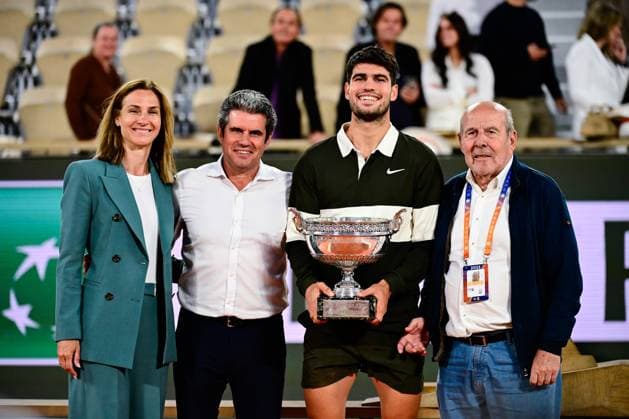 TENNIS : Roland Garros 2025 - Internationaux de France - 08 06 2025 Carlos Alcaraz ( Spain ) celebrates with his family during the 2025 French Open at Roland Garros on Juin 08 , 2025 in Paris, France. ( Photo Dante Badano PSNewz ) - ParisFrance  Copyright: xx