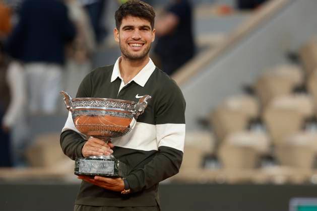 June 8, 2025, Paris, Paris, France: Carlos Alcaraz (ESP) during the trophy ceremony of the tennis Grand Slam of Roland Garros 2025 menÃ¢â‚¬â ¢s final match between Jannik Sinner (ITA) and Carlos Alcaraz (ESP) at Philippe Chatrier central court in Roland Garros Stadium - on June 08 2025.Paris - France Paris France - ZUMAb253 20250608_zsp_b253_180 Copyright: xLoicxBaratouxx