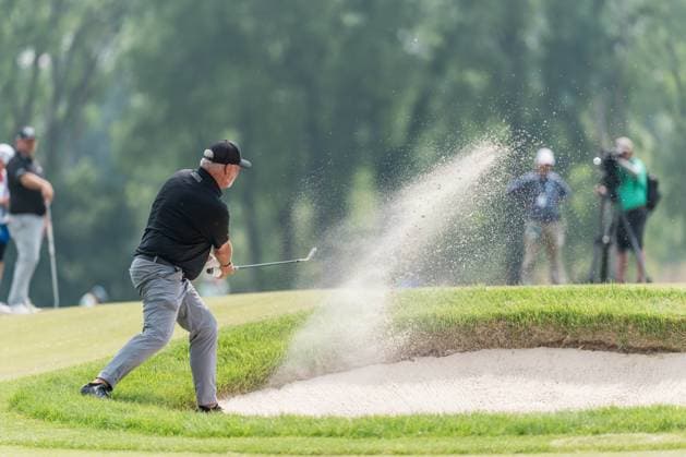 The American Family Insurance Championship Day 3 Darren Clarke hits an off-balance shot from a bunker on hole 2 during round 3 of The American Family Insurance Championship at TPC Wisconsin in Madison, Wisconsin, on June 8. Madison Wisconsin United States  Copyright: xRossxHarriedx originalFilename:harried-theameri250608_npIxF.jpg