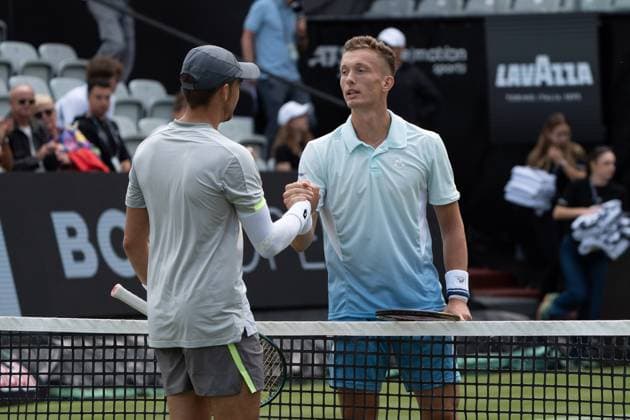 Jiri Lehecka wins the match against Benjamin Bonzi in two sets, Benjamin Bonzi vs Jiri Lehecka, Tennis, ATP Tournament, Boss Open, Center Court, Sixteenth Final, 09 06 2025, Benjamin Bonzi vs Jiri Lehecka, Tennis, ATP Tournament, Boss Open, Center Court, Sixteenth Final, 09 06 2025, Stuttgart Copyright: xEibner-Pressefoto EdwardxCheungx EP_ECG