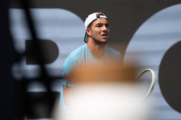 Jan Lennard Struff waits for his opponent to serve, Matteo Arnaldi vs Jan Lennard Struff, Tennis, ATP Tournament, Boss Open, Center Court, Sixteenth Final, 09 06 2025, Matteo Arnaldi vs Jan Lennard Struff, Tennis, ATP Tournament, Boss Open, Center Court, Sixteenth Final, 09 06 2025, Stuttgart Copyright: xEibner-Pressefoto EdwardxCheungx EP_ECG
