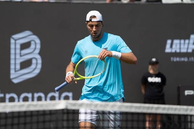 Jan Lennard Struff tugs at his tennis racket, Matteo Arnaldi vs Jan Lennard Struff, Tennis, ATP Tournament, Boss Open, Center Court, Sixteenth Final, 09 06 2025, Matteo Arnaldi vs Jan Lennard Struff, Tennis, ATP Tournament, Boss Open, Center Court, Sixteenth Final, 09 06 2025, Stuttgart Copyright: xEibner-Pressefoto EdwardxCheungx EP_ECG