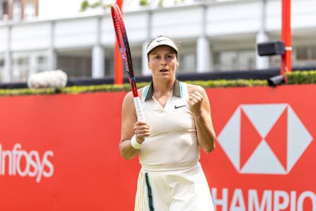 Tennis - 2025 WTA, Tennis Damen HSBC Championships - Round One - Leylah Fernandez (CAN) vs Tatjana Maria - The Queens Club - Monday 9th June 2025 Tatjana Maria celebrates winning the point Colorsport Daniel Bearham  csp_ten_quW_db_09062025_