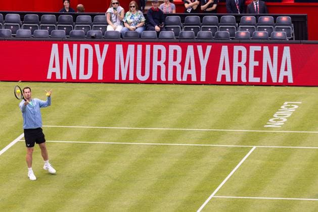 Tennis - 2025 WTA, Tennis Damen HSBC Championships - Queens Club Andy Murray plays the opening shots on the newly renamed Any Murray arena as a tribute to his performances on the formerly named Centre court Colorsport Daniel Bearham  csp_ten_quW_db_09062025_