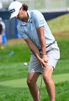 Kevin Velo chips onto the 18th green during the practice round at the USGA 125 U.S. Open Championship at the Oakmont Country Club in Oakmont Pennsylvania near Pittsburgh on Monday June 9, 2025.  PIT2025060913 ArchiexCarpenter