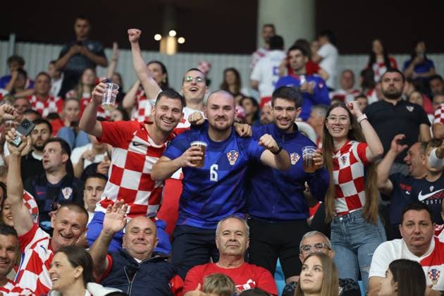 Osijek, 09.06.2025 - Football: Croatia - Czech Republic, qualifying match for the 2026 FIFA World Cup, WM, Weltmeisterschaft, Fussball Croatia, Osijek, 090625. Stadium Opus Arena. Fans at the qualifying match of the 4th round of Group L for the FIFA World Cup 2026, Croatia - Czech Republic. In the photo: fans. Photo: Marin Franov CROPIX Copyright: xxMarinxFranovx hrvatska_ceska75-090625