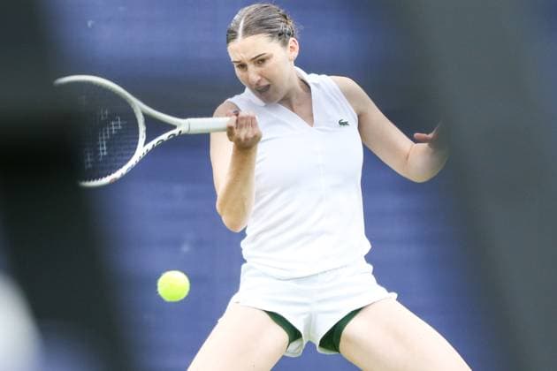 Ilkley Tennis Club, England, June 9th 2025: Elsa Jacquemot during the WTA, Tennis Damen 125 Lexus Ilkley Open match with Sijia Wei at Ilkley Tennis Club in Ilkley, England on June 9th 2025. (Sean Chandler SPP) Copyright: xSeanxChandlerx xSPPx spp-en-SeChSp-WTA 125 Lexus Ilkley Open - Sijia Wei v Elsa Jacquemot - Ilkley Tennis Club-142F5A4241