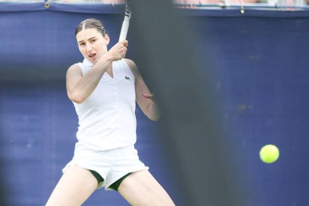Ilkley Tennis Club, England, June 9th 2025: Elsa Jacquemot during the WTA, Tennis Damen 125 Lexus Ilkley Open match with Sijia Wei at Ilkley Tennis Club in Ilkley, England on June 9th 2025. (Sean Chandler SPP) Copyright: xSeanxChandlerx xSPPx spp-en-SeChSp-WTA 125 Lexus Ilkley Open - Sijia Wei v Elsa Jacquemot - Ilkley Tennis Club-92F5A4242
