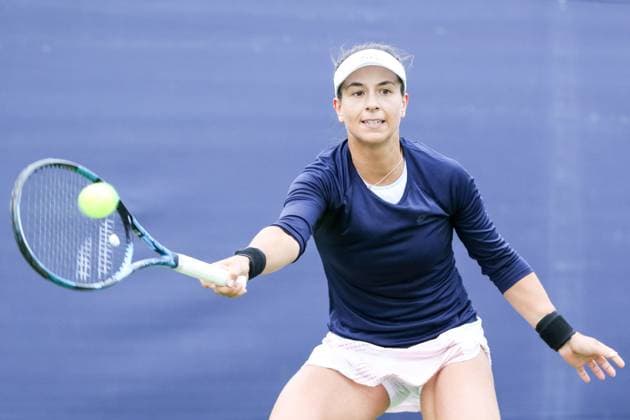 Ilkley Tennis Club, England, June 9th 2025: Lucrezia Stefanini during the WTA, Tennis Damen 125 Lexus Ilkley Open match with Viktorija Golubic at Ilkley Tennis Club in Ilkley, England on June 9th 2025. (Sean Chandler SPP) Copyright: xSeanxChandlerx xSPPx spp-en-SeChSp-WTA 125 Lexus Ilkley Open - Lucrezia Stefanini v Viktorija Golubic - Ilkley Tennis Club-62F5A4565