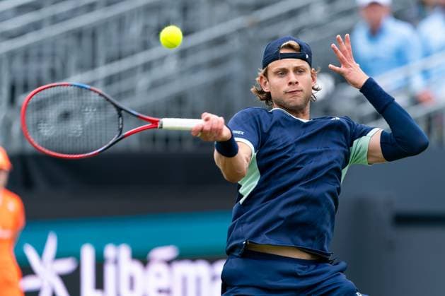 2025-06-10 2025 Libema Open Grass Court Championships ROSMALEN, NETHERLANDS - JUNE 10: Zizou Bergs of Belgium in action during Day Two of 2025 Libema Open Grass Court Championships at Autotron on June 10, 2025 in Rosmalen, Netherlands. Rosmalen Autotron Netherlands Content not available for redistribution in The Netherlands directly or indirectly through any third parties. Copyright: xJorisxVerwijstx