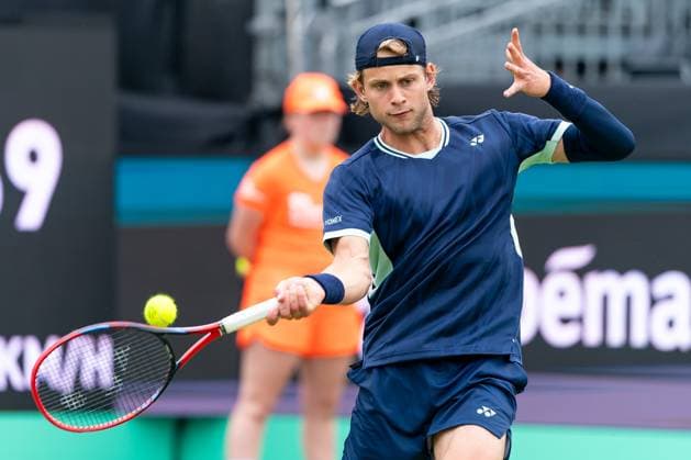 2025-06-10 2025 Libema Open Grass Court Championships ROSMALEN, NETHERLANDS - JUNE 10: Zizou Bergs of Belgium in action during Day Two of 2025 Libema Open Grass Court Championships at Autotron on June 10, 2025 in Rosmalen, Netherlands. Rosmalen Autotron Netherlands Content not available for redistribution in The Netherlands directly or indirectly through any third parties. Copyright: xJorisxVerwijstx