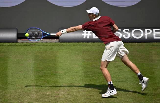 Denis Shapolov CAN Action Tennis Men BOSS Open ATP 250 Stuttgart 2025 Weissenhof BOSS Open ATP 250 Stuttgart 2025