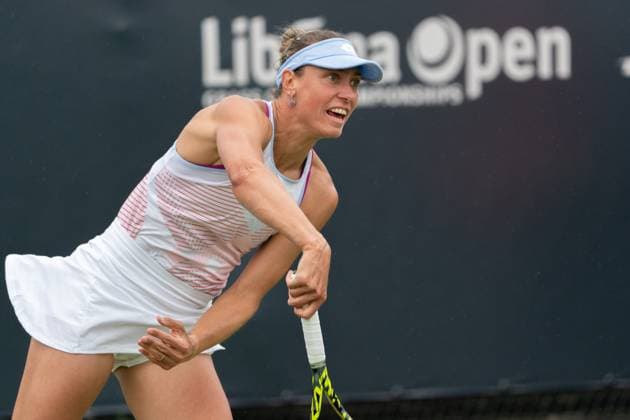 2025-06-10 2025 Libema Open Grass Court Championships Autotron ROSMALEN, NETHERLANDS - JUNE 10: Yanina Wickmayer of Belgium during the 2025 Libema Open Grass Court Championships at Autotron on June 10, 2025 in Rosmalen, Netherlands. Rosmalen Autotron Netherlands Content not available for redistribution in The Netherlands directly or indirectly through any third parties. Copyright: xMarleenxFouchierx