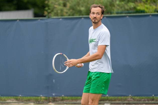 2025-06-10 2025 Libema Open Grass Court Championships Autotron ROSMALEN, NETHERLANDS - JUNE 10: Daniil Medvedev of Russia, practice session during the 2025 Libema Open Grass Court Championships at Autotron on June 10, 2025 in Rosmalen, Netherlands. Rosmalen Autotron Netherlands Content not available for redistribution in The Netherlands directly or indirectly through any third parties. Copyright: xMarleenxFouchierx