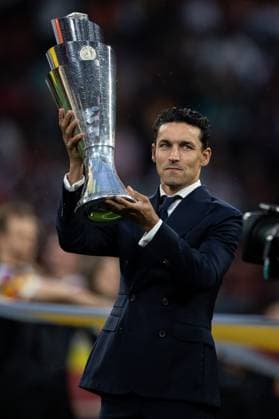 MUNICH, GERMANY - JUNE 08: Jesus Navas in suit with a trophy during the UEFA Nations League 2025 final match between Portugal national team, Nationalteam and Spain National team at Munich Football Arena on June 08, 2025 in Munich, Germany. Photo Sebastian Frej Portugal national team v Spain national team - UEFA Nations League 2025 Final Copyright: xSebastianxFrejx
