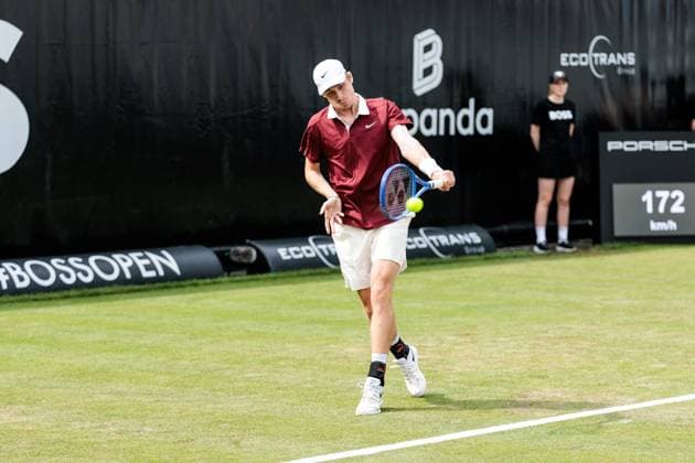 BOSS OPEN ATP250 10 06 2025 Denis Shapovalov CAN in match against Arthur Rinderknech FRA BOSS OPEN ATP250 Stuttgart, Tennisclub Weissenhof on 10 06 2025 Copyright: xBEAUTIFULxSPORTS Wunderlx