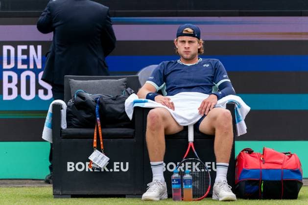 2025-06-10 2025 Libema Open Grass Court Championships ROSMALEN, NETHERLANDS - JUNE 10: Zizou Bergs of Belgium looks on during Day Two of 2025 Libema Open Grass Court Championships at Autotron on June 10, 2025 in Rosmalen, Netherlands. Rosmalen Autotron Netherlands Content not available for redistribution in The Netherlands directly or indirectly through any third parties. Copyright: xJorisxVerwijstx