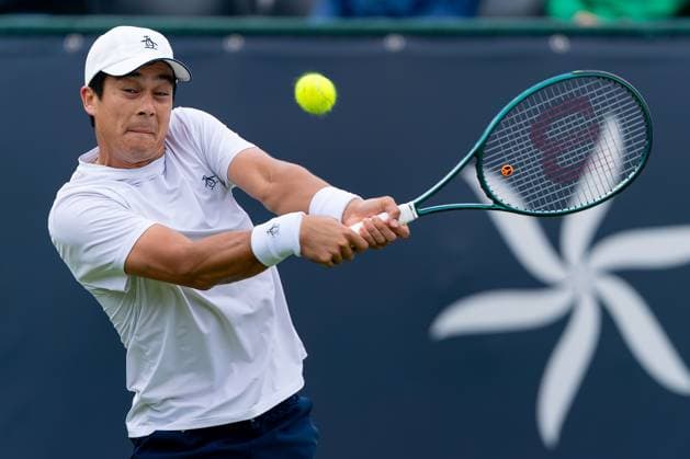 2025-06-10 2025 Libema Open Grass Court Championships ROSMALEN, NETHERLANDS - JUNE 10: Mackenzie McDonald of United States of America in action during Day Two of 2025 Libema Open Grass Court Championships at Autotron on June 10, 2025 in Rosmalen, Netherlands. Rosmalen Autotron Netherlands Content not available for redistribution in The Netherlands directly or indirectly through any third parties. Copyright: xJorisxVerwijstx