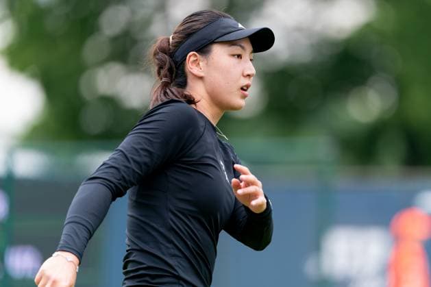2025-06-10 2025 Libema Open Grass Court Championships ROSMALEN, NETHERLANDS - JUNE 10: Xinyu Wang of China looks on during Day Two of 2025 Libema Open Grass Court Championships at Autotron on June 10, 2025 in Rosmalen, Netherlands. Rosmalen Autotron Netherlands Content not available for redistribution in The Netherlands directly or indirectly through any third parties. Copyright: xJorisxVerwijstx