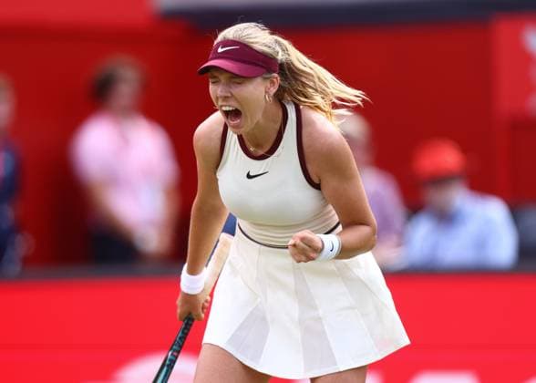 HSBC Tennis Championships, Queens Club, London, UK - 10 Jun 2025 Katie Boulter (GBR) in action during her first round match against Ajla TomljanoviÄ‡ (AUS) during the 2025 HSBC Tennis Championship at Queens Club London Queens Club London GBR, UK NEWSPAPERS OUT Copyright: xMarkxGreenwoodx