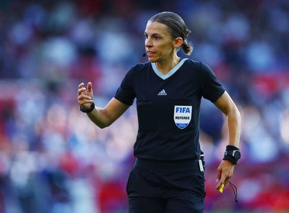 Referee Stephanie Frappart England v Senegal, International Friendly, Länderspiel, Nationalmannschaft Football, City Ground, Nottingham, UK - 10 Jun 2025 EDITORIAL USE ONLY No use with unauthorised audio, video, data, fixture lists, club league logos or live services. Online in-match use limited to 120 images, no video emulation. No use in betting, games or single club league player publications. Copyright: xMattxWest Shutterstockx 15350922ae
