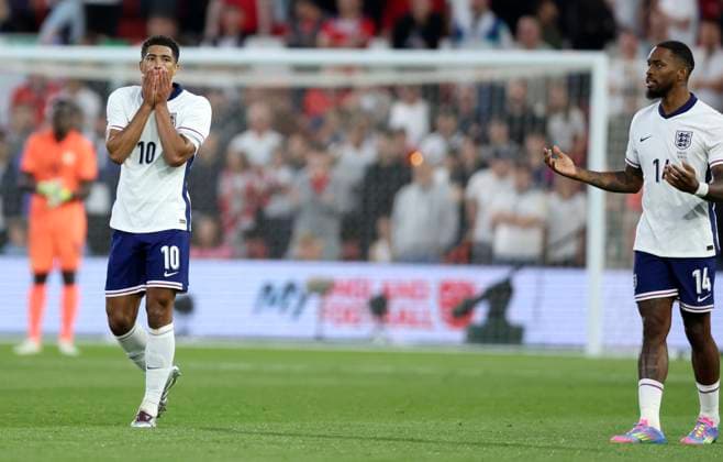 England v Senegal - International Friendly, Länderspiel, Nationalmannschaft Jude Bellingham and Ivan Toney of England react after equalizing goal was dissalowed during the international friendly match between England and Senegal at City Ground on June 10, 2025 in Nottingham, England. Nottingham City Ground England United Kingdom Copyright: xNigelxFrench Sportsphoto APLx 14128285