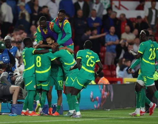 England v Senegal - International Friendly, Länderspiel, Nationalmannschaft Idrissa Gueye, Lamine Camara, Iliman Ndiaye and Boulaye Dia of Senegal celebrate 3rd goal during the international friendly match between England and Senegal at City Ground on June 10, 2025 in Nottingham, England. Nottingham City Ground England United Kingdom Copyright: xNigelxFrench Sportsphoto APLx 14128288