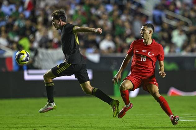 Football, International match, Turkey - Mexico