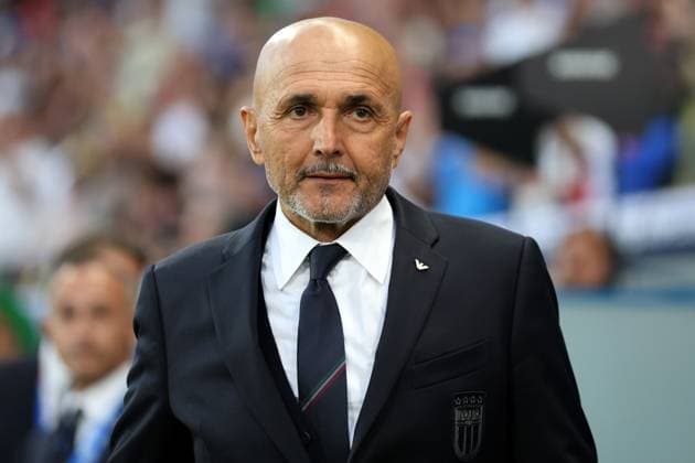 Italy vs Moldova Luciano Spalletti, head coach of Italy looks on during the FIFA World Cup, WM, Weltmeisterschaft, Fussball 2026 qualifying match between Italy and Moldova at Stadio Citta del Tricolore on June 9, 2025 in Reggio Emilia, Italy. Reggio Emilia Citta del Tricolore Italy Copyright: xMarcoxCanonierox