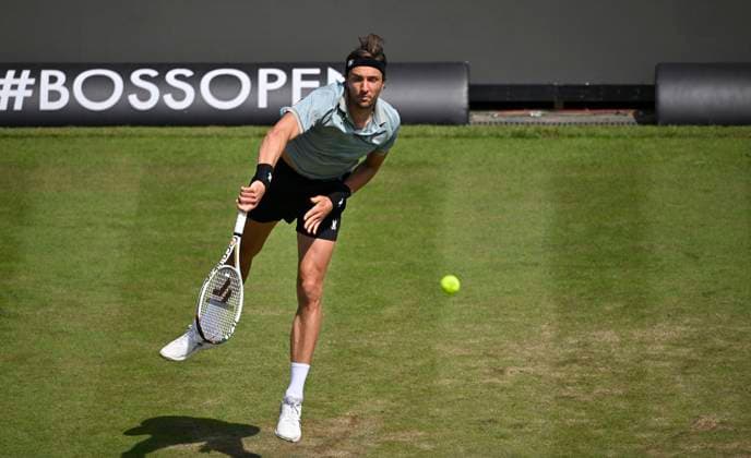 Arthur Rinderknech FRA Action Serve Tennis Men BOSS Open ATP 250 Stuttgart 2025 Weissenhof BOSS Open ATP 250 Stuttgart 2025