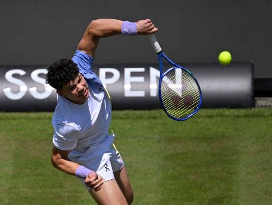 Ben Shelton USA Action Serve Tennis Men BOSS Open ATP 250 Stuttgart 2025 Weissenhof BOSS Open ATP 250 Stuttgart 2025