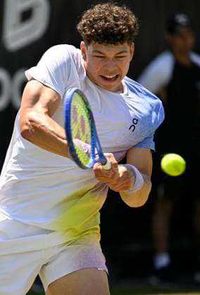 Ben Shelton USA Action Tennis Men BOSS Open ATP 250 Stuttgart 2025 Weissenhof BOSS Open ATP 250 Stuttgart 2025