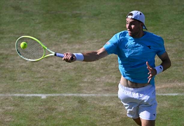 Jan Lennard Struff GER Action Tennis Men BOSS Open ATP 250 Stuttgart 2025 Weissenhof BOSS Open ATP 250 Stuttgart 2025