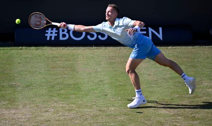 Jiri Lehecka CZE Action Tennis Men BOSS Open ATP 250 Stuttgart 2025 Weissenhof BOSS Open ATP 250 Stuttgart 2025