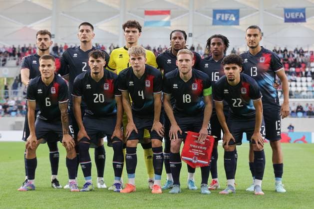 Starting eleven Back row from left Danel Sinani Luxembourg 9 , Seid Korac Luxembourg 2 , Tiago Pereira goalkeeper Luxembourg 12 , Gerson Rodrigues Luxembourg 10 , Leandro Barreiro Luxembourg 16 , Dirk Carlson Luxembourg 13 Front row Tomas Moreira Luxembourg 6 , Eldin Dzogovic Luxembourg 20 , Florian Bohnert Luxembourg 4 , Laurent Jans Captain Luxembourg 18 , Aiman Dardari Luxembourg 22 Football, Season 2024 2025, Friendly match, International match 10 06 2025 National team Luxembourg Ireland LUX vs IRL Stade de Luxembourg, Luxembourg
