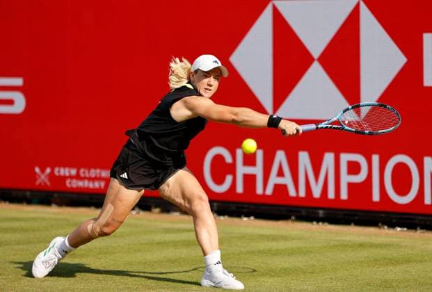 11th June 2025; HSBC Championships, Queen s Club, West Kensington, London, England: HSBC Womens Championships Queens Club, Day 3; Sonay Kartal (GBR) plays a backhand against Amanda Anisimova (USA)  ActionPlus12800320 HongboxChen