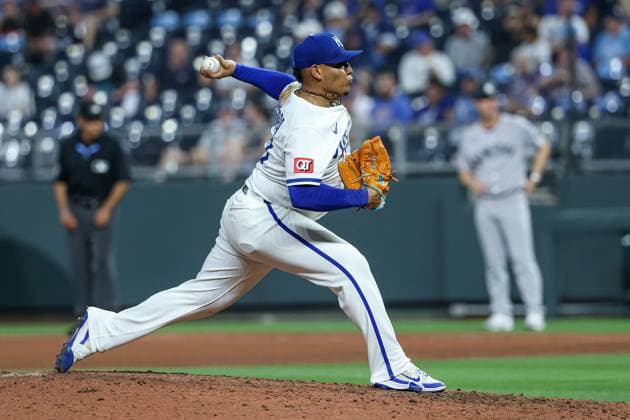 MLB, Baseball Herren, USA 2025: Yankees Vs Royals JUN 11 June 11, 2025: Kansas City Royals relief pitcher Angel Zerpa (61) pitches against the New York Yankees during the ninth inning at Kauffman Stadium in Kansas City, MO. David Smith CSM (Credit Image: Â David Smith Cal Media) Kansas City Mo United States of America EDITORIAL USE ONLY Copyright: xx ZUMA-20250611_zma_c04_052.jpg DavidxSmithx csmphotothree391659