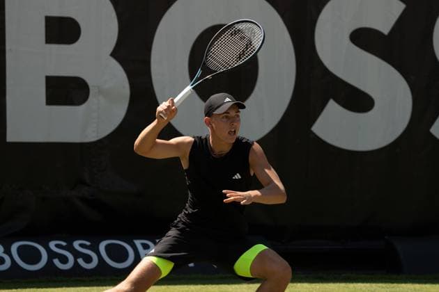 Action, Alex Michelsen vs Justin Engel, Tennis, ATP Tournament, Boss Open, Center Court, Round of 16, 11 06 2025, Alex Michelsen vs Justin Engel, Tennis, ATP Tournament, Boss Open, Center Court, Round of 16, 11 06 2025, Stuttgart Copyright: xEibner-Pressefoto EdwardxCheungx EP_ECG