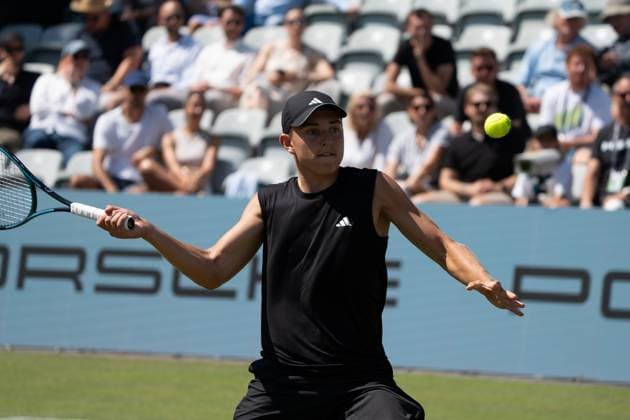 Justin Engel Volley, Action, Alex Michelsen vs Justin Engel, Tennis, ATP Tournament, Boss Open, Center Court, Round of 16, 11 06 2025, Alex Michelsen vs Justin Engel, Tennis, ATP Tournament, Boss Open, Center Court, Round of 16, 11 06 2025, Stuttgart Copyright: xEibner-Pressefoto EdwardxCheungx EP_ECG