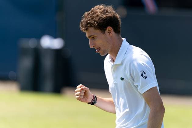 2025-06-12 2025 Libema Open Grass Court Championships ROSMALEN, NETHERLANDS - JUNE 12: Ugo Humbert of France reacts during Day Four of 2025 Libema Open Grass Court Championships at Autotron on June 12, 2025 in Rosmalen, Netherlands. Rosmalen Autotron Netherlands Content not available for redistribution in The Netherlands directly or indirectly through any third parties. Copyright: xJorisxVerwijstx