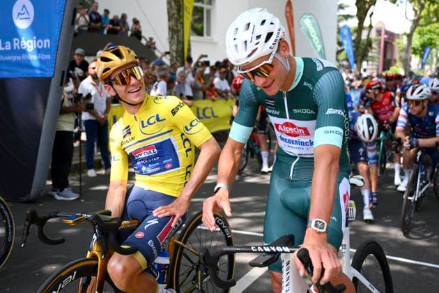 Criterium du Dauphine 2025 Stage 5 MACON, FRANCE - JUNE 12 : Evenepoel Remco (BEL) of Soudal - Quick Step and Van Der Poel Mathieu (NED) of Alpecin - Deceuninck during stage 5 of the 77th edition of Criterium du Dauphine Libere an UCI World Tour 2.UWT cycling road race stage for Men Elite of 183 km with start in Saint-Priest and finish in Macon on June 12, 2025 in Macon, France, 12 06 2025 ( Motordriver Kenny Verfaillie - Macon France  Copyright: xVincentxKalutx